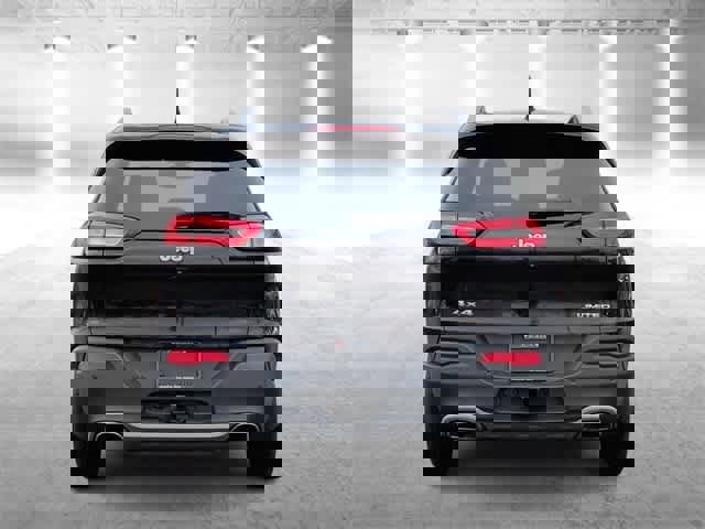 Used 2018 Jeep Cherokee Limited w/ Trailer Tow Group image 7