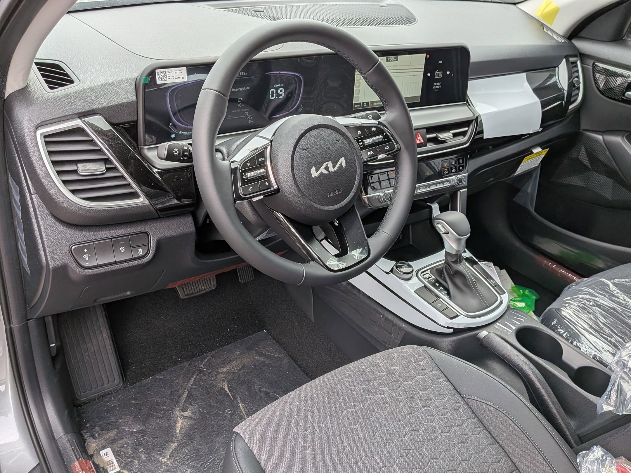 New 2026 Kia Seltos S FWD image 15