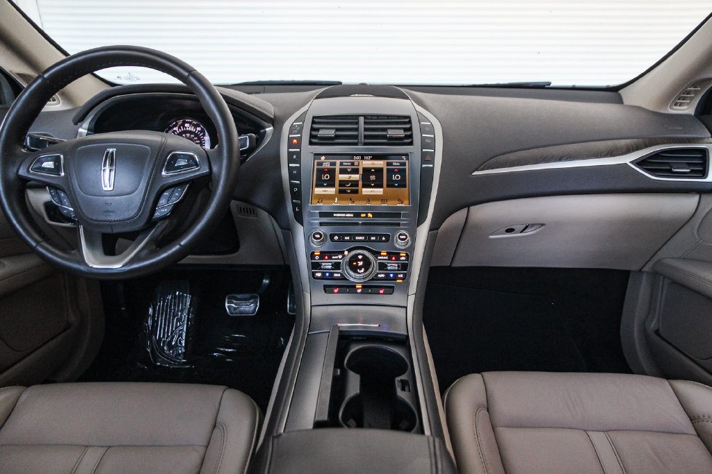Used 2019 Lincoln MKZ Reserve w/ Reserve Plus Package FWD image 13