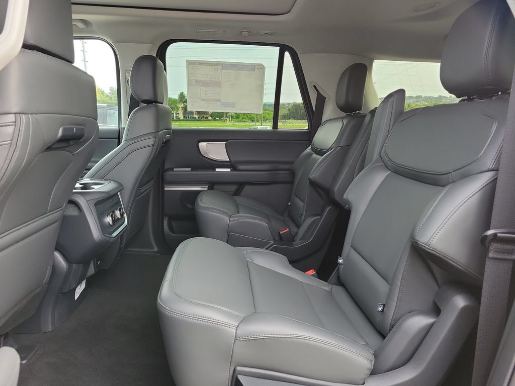 New 2026 Ford Expedition Max Active AWD/4WD image 8