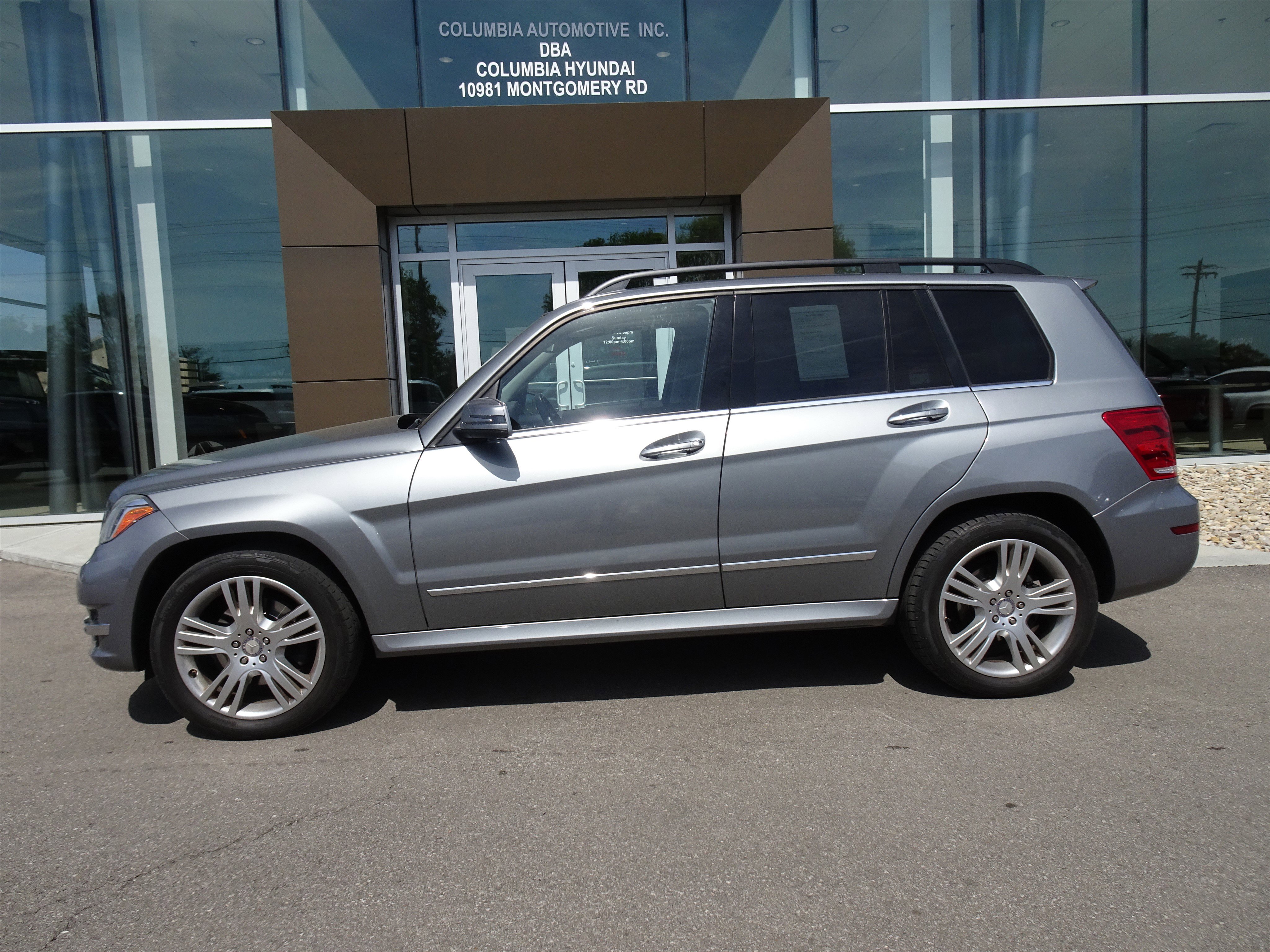 Used 2015 Mercedes-Benz GLK 350 4MATIC image 2