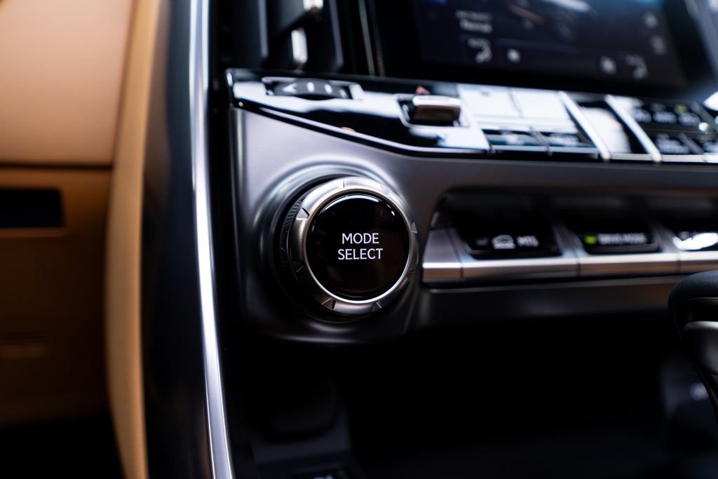 Used 2025 Lexus LX 600 4WD w/ Appearance Package image 42