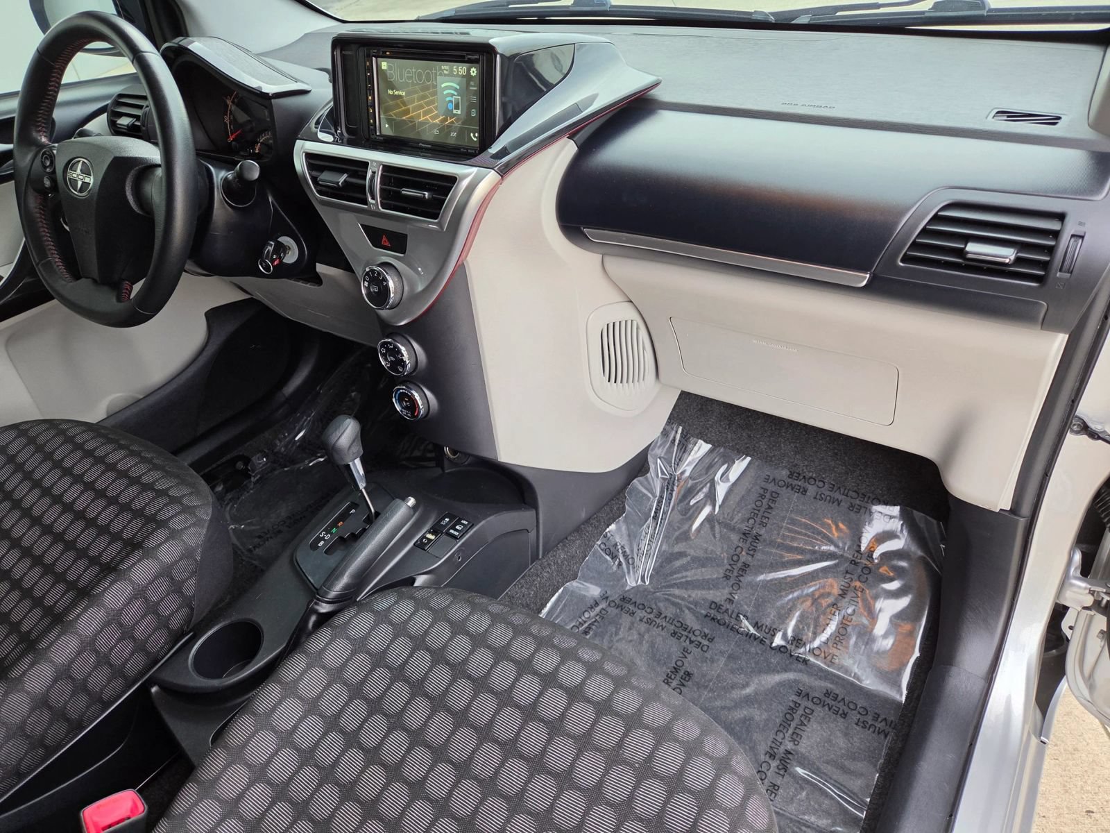 Used 2012 Scion iQ w/ Rear Speaker Pkg FWD image 2
