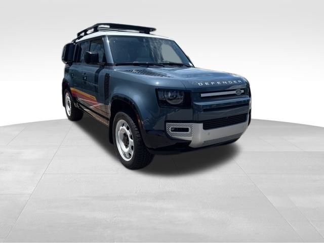 New 2025 Land Rover Defender 110 S image 7