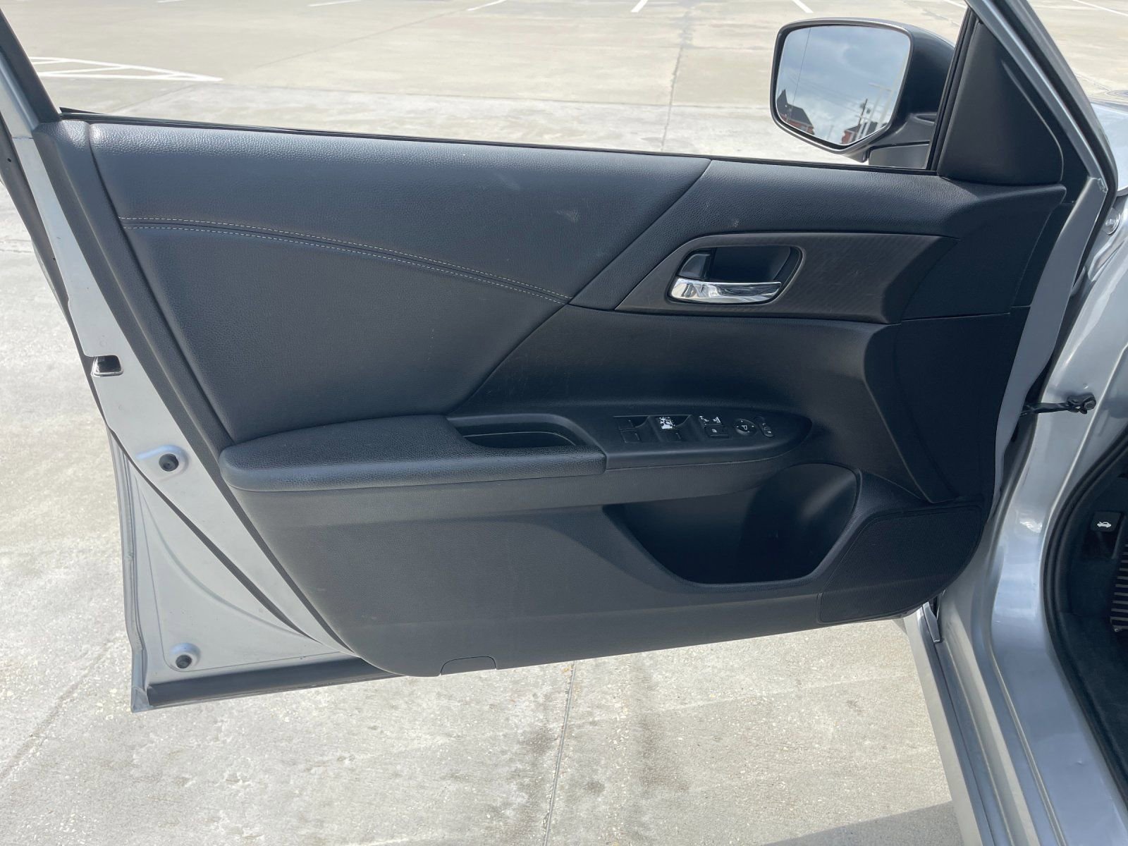 Used 2016 Honda Accord Sport image 22