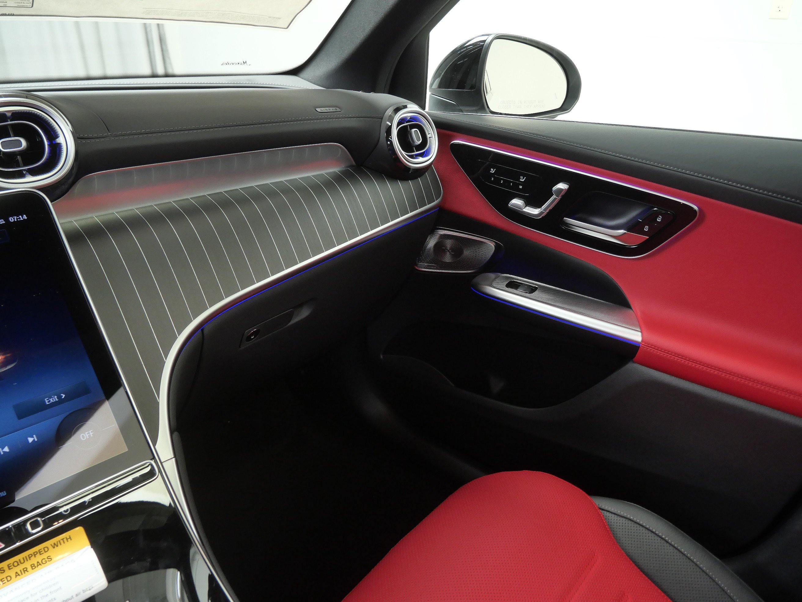 New 2026 Mercedes-Benz GLC 300 4MATIC image 11