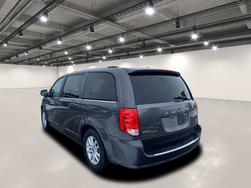 Used 2019 Dodge Grand Caravan SXT image 5
