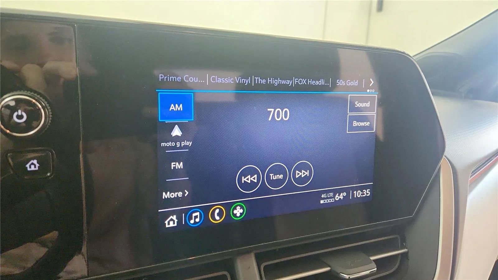 Used 2025 Chevrolet Trax RS w/ Driver Confidence Package FWD image 27