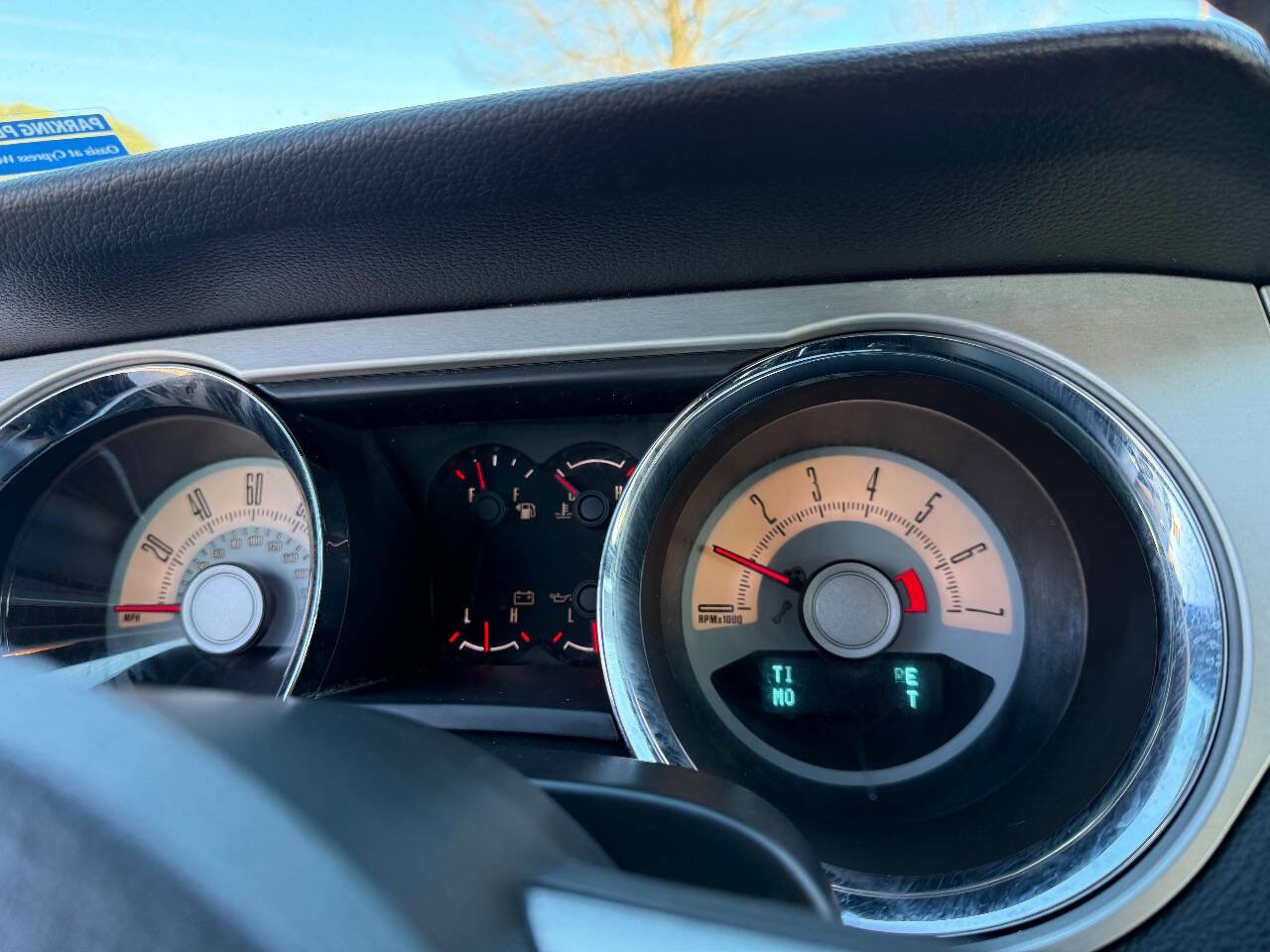 Used 2010 Ford Mustang Premium RWD image 19