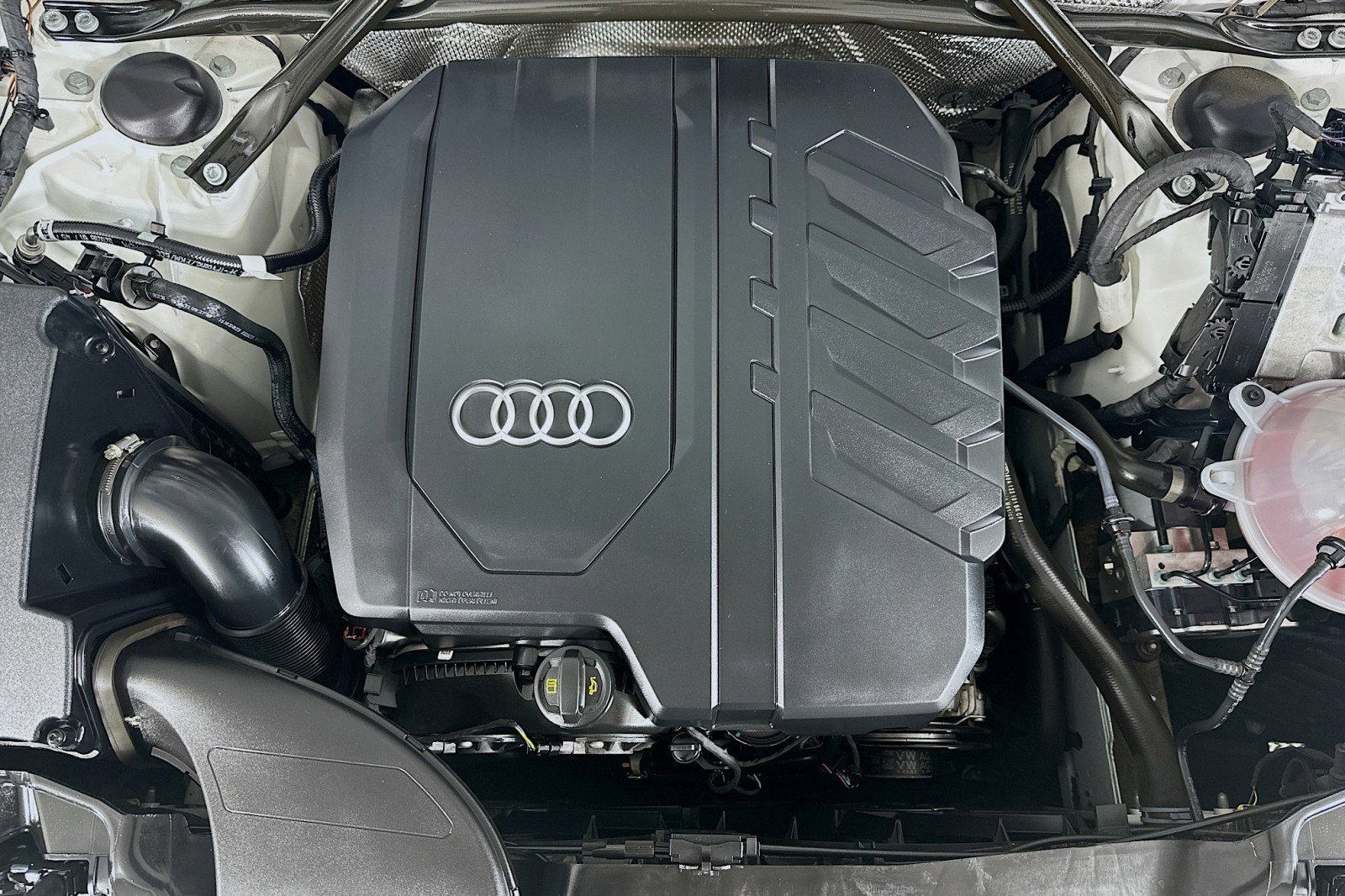 Used 2023 Audi Q5 2.0T Premium w/ Convenience Package image 13