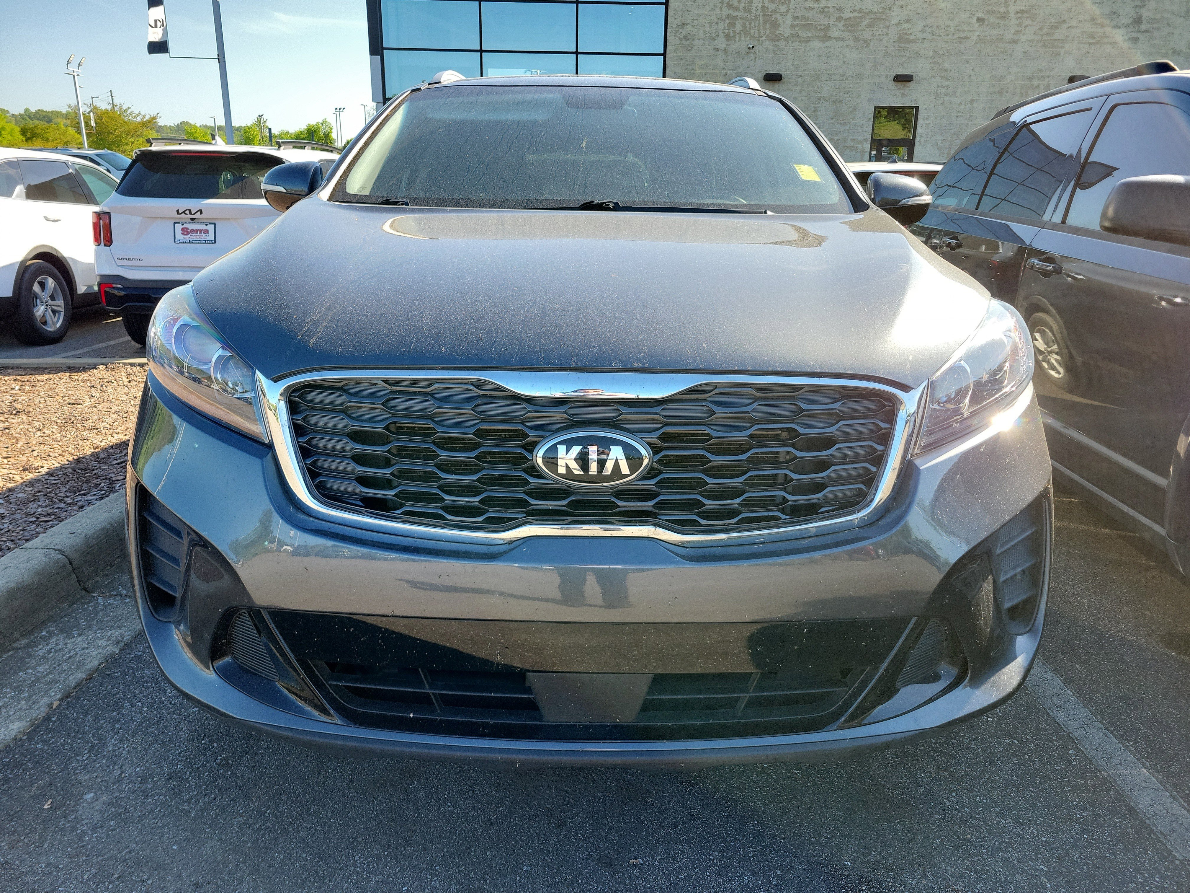 Used 2020 Kia Sorento LX w/ LX I4 Convenience Package image 2