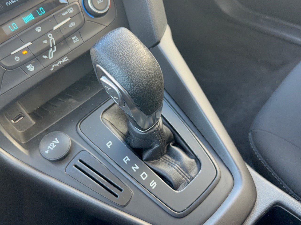 Used 2018 Ford Focus SEL FWD image 21