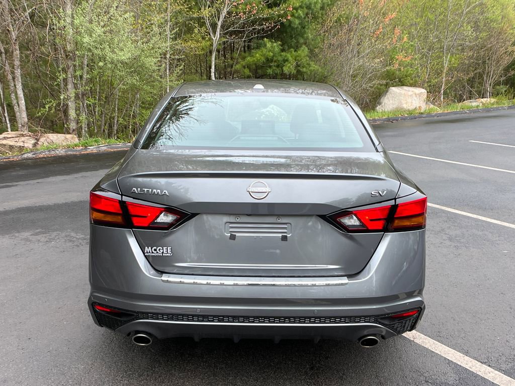 Used 2023 Nissan Altima 2.5 SV w/ SV Premium Package FWD image 4