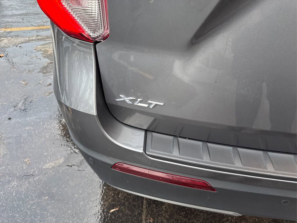 Used 2022 Ford Explorer XLT w/ Equipment Group 202A image 15
