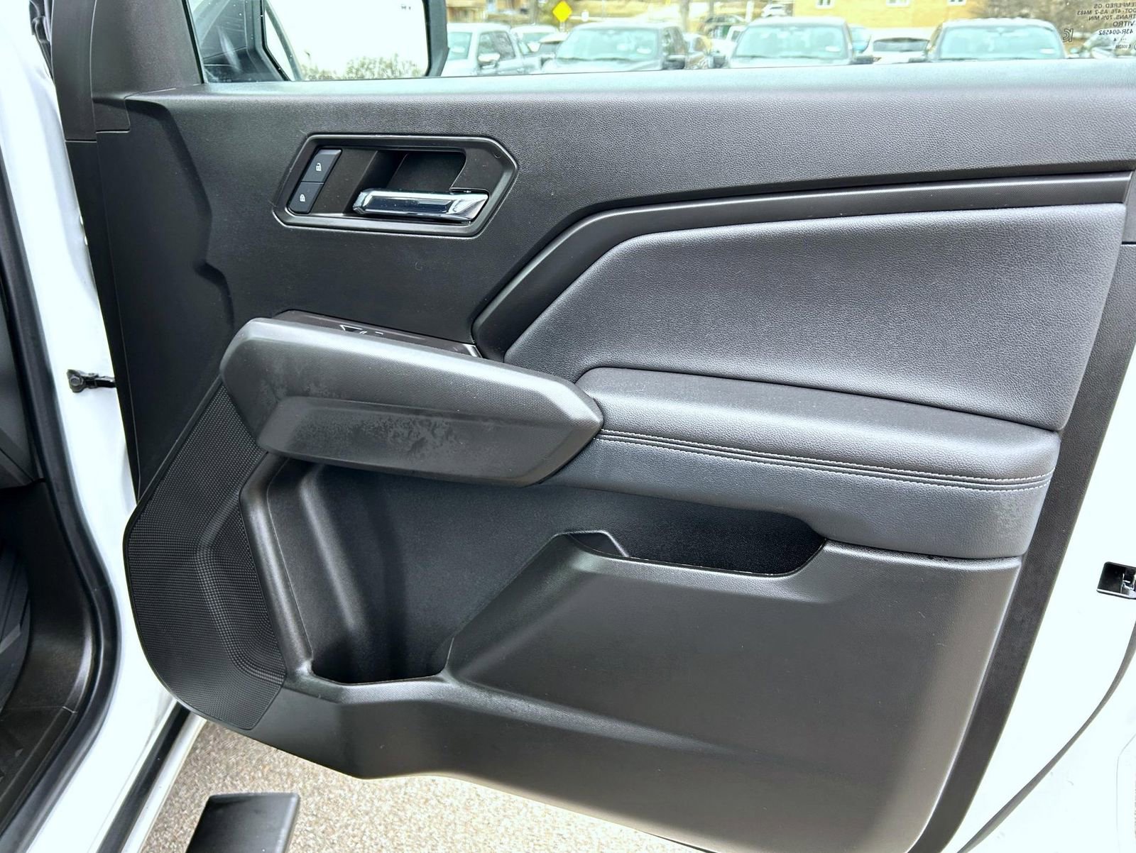 Used 2024 Chevrolet Colorado LT w/ LT Convenience Package image 16