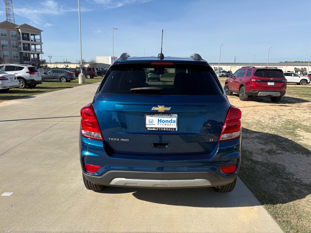 Used 2020 Chevrolet Trax LT w/ LT Convenience Package image 7