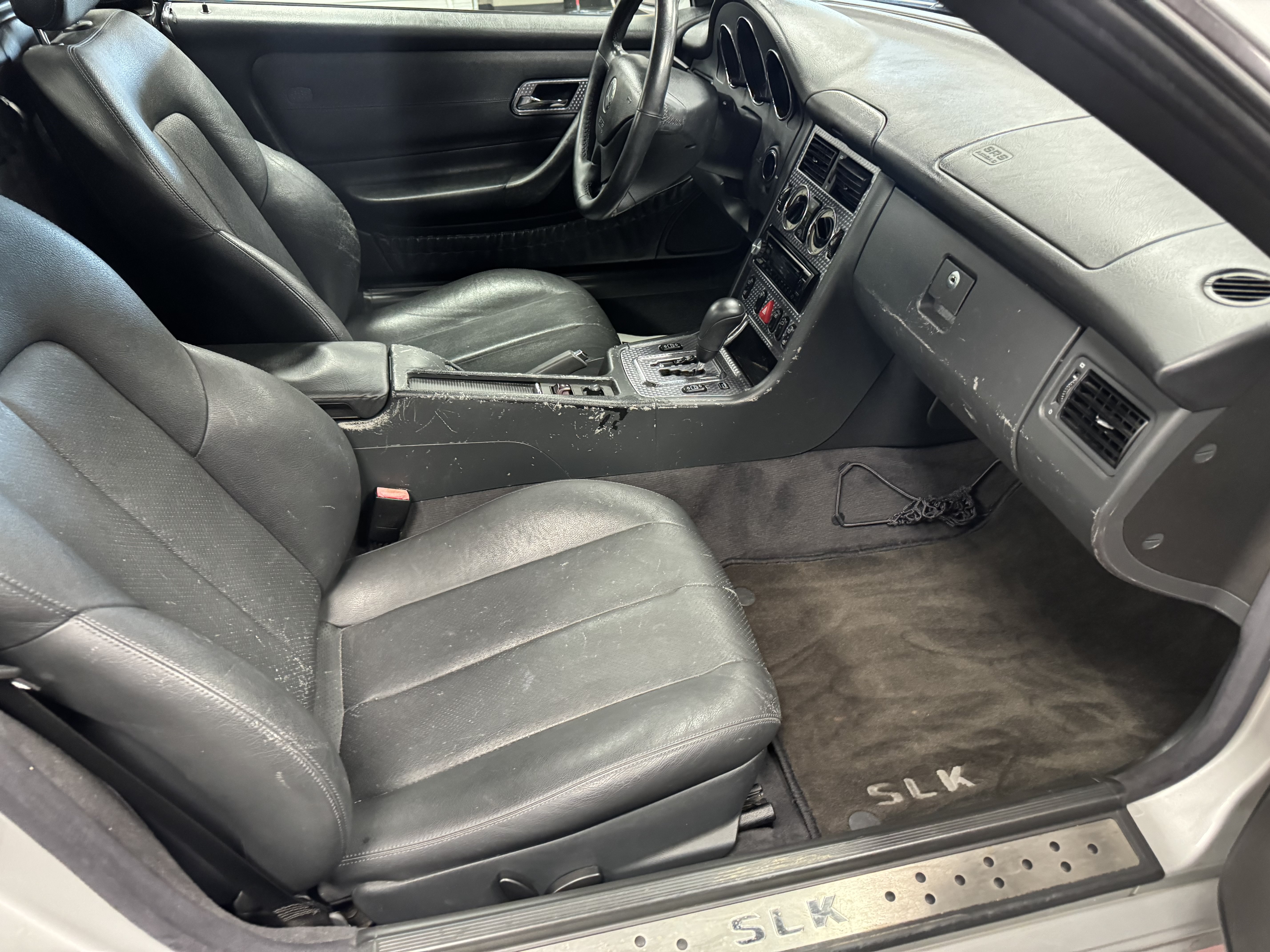Used 2002 Mercedes-Benz SLK 230 image 10