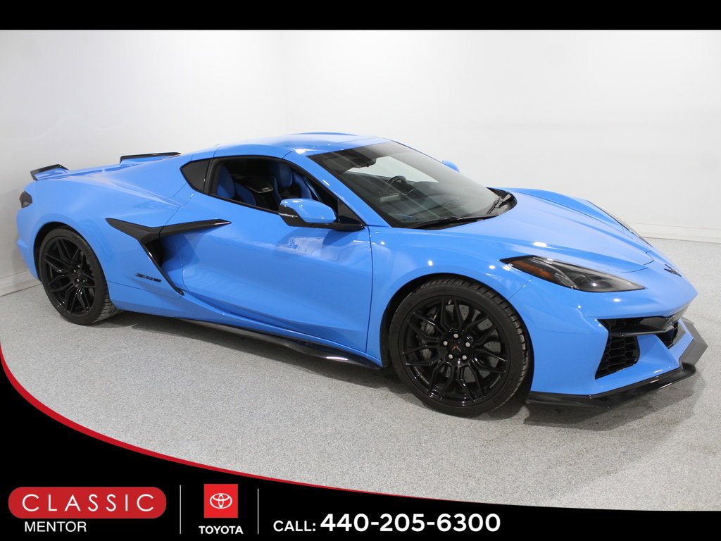Used 2023 Chevrolet Corvette Z06 image 1