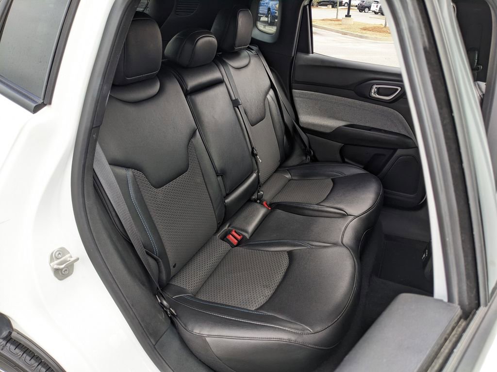 Used 2024 Jeep Compass Latitude image 43