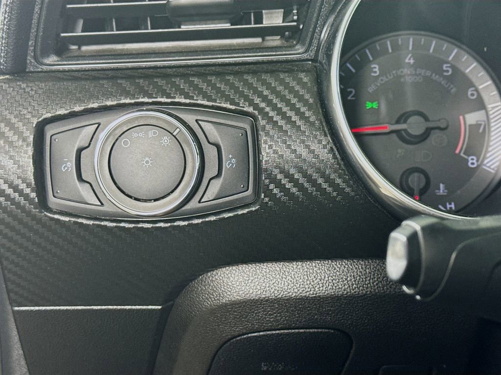 Used 2021 Ford Mustang EcoBoost image 10