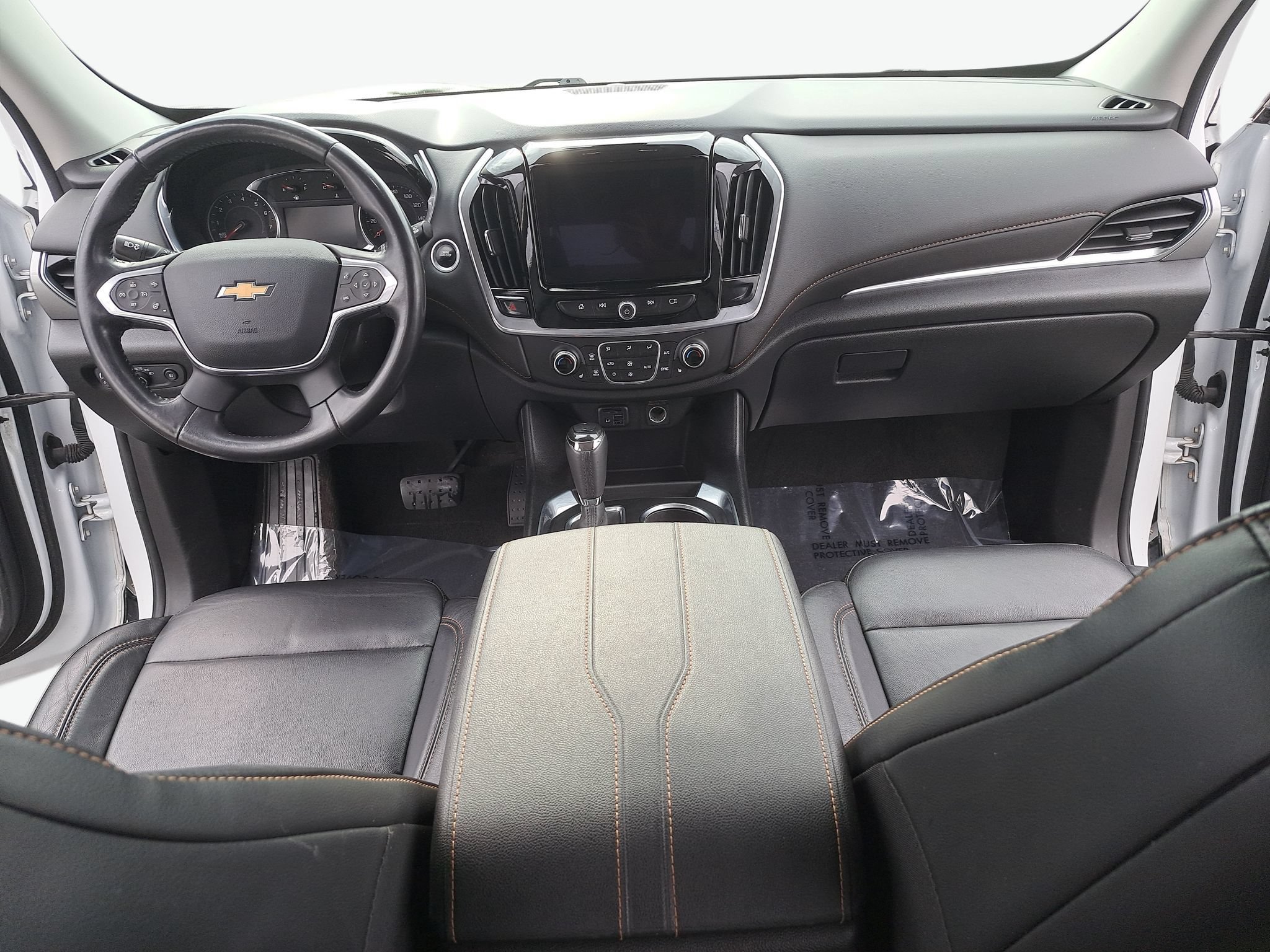Used 2020 Chevrolet Traverse LT w/ LT Premium Package AWD/4WD image 10