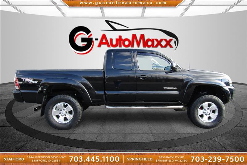 Used 2011 Toyota Tacoma 4x4 Access Cab V6 w/ TRD Sport Pkg image 4