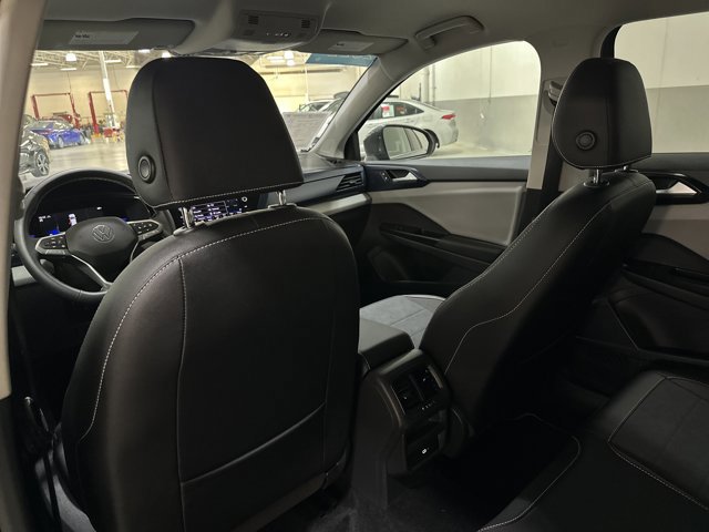 Certified 2022 Volkswagen Taos SE image 19