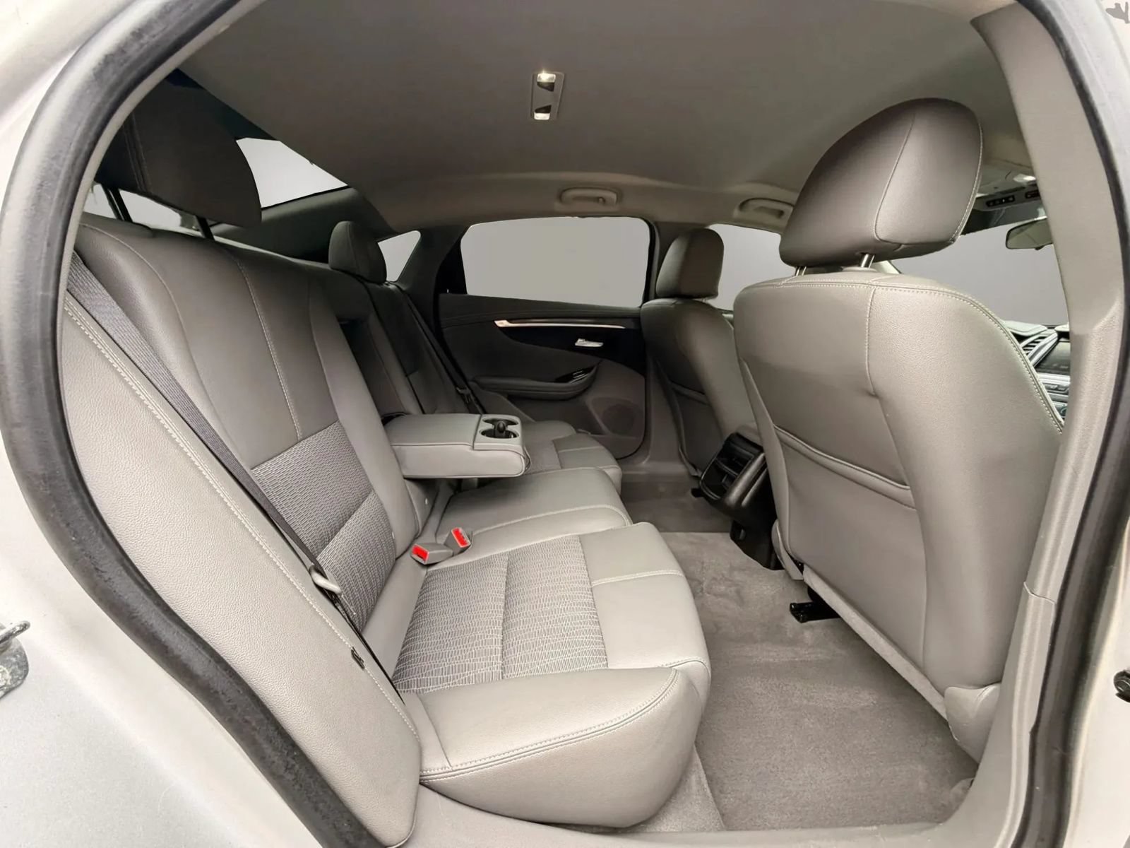 Used 2019 Chevrolet Impala LS FWD image 18
