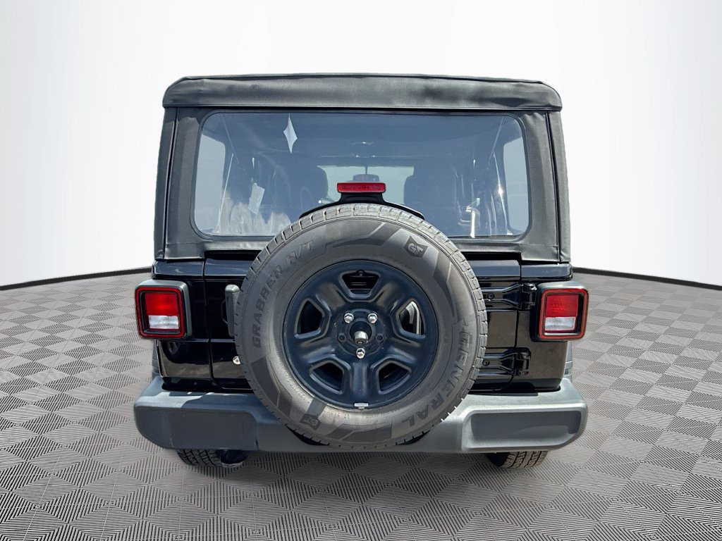 Used 2022 Jeep Wrangler Unlimited Sport AWD/4WD image 7