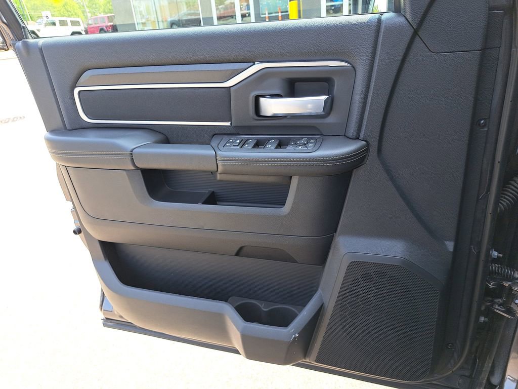 New 2025 RAM 2500 Big Horn AWD/4WD image 26