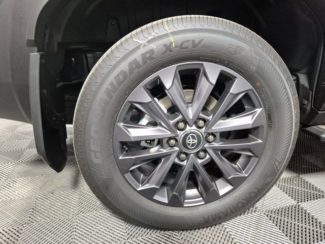 New 2025 Toyota Land Cruiser image 10