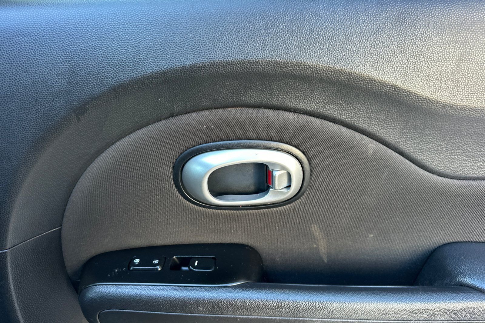Used 2016 Kia Soul FWD image 19