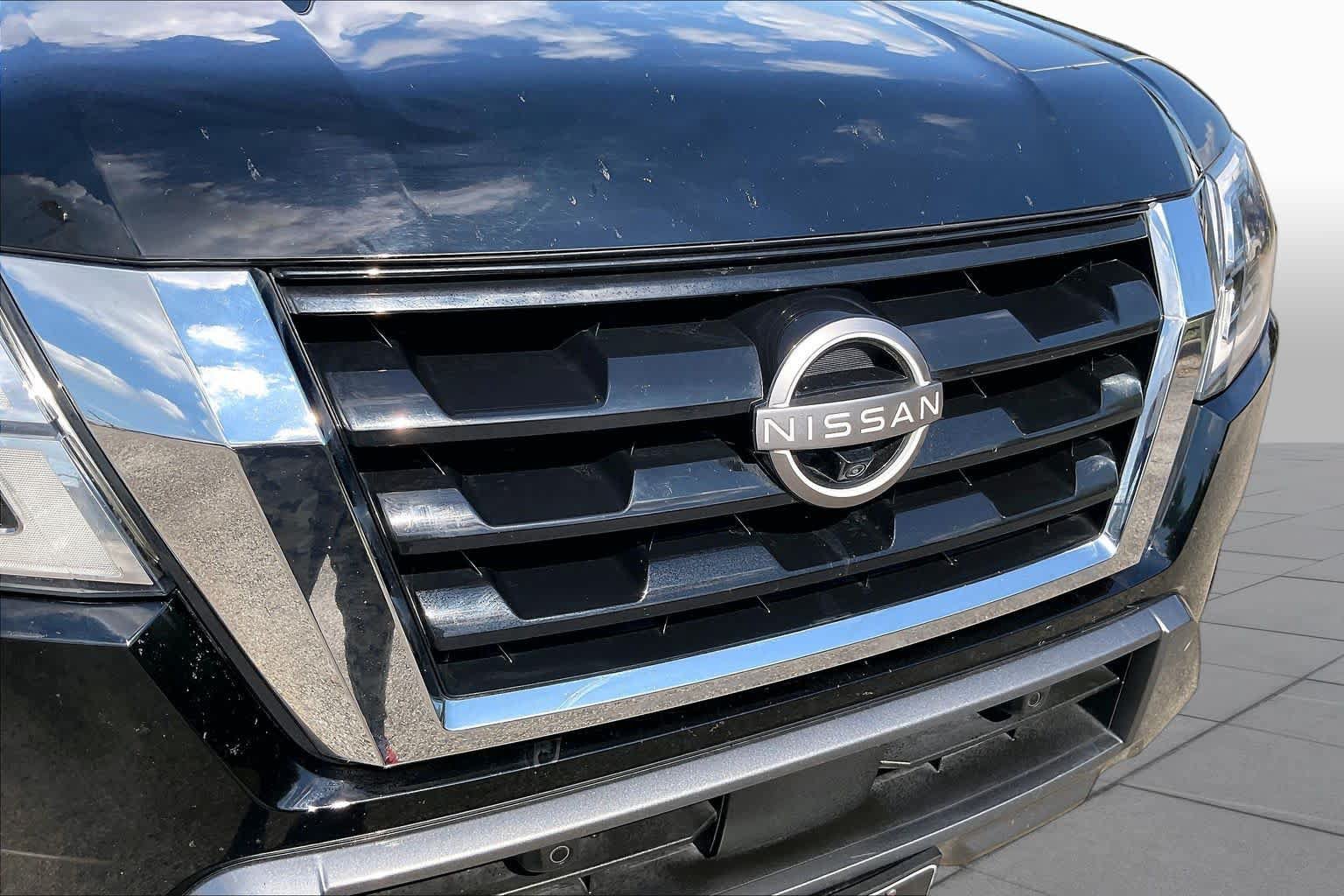 Used 2023 Nissan Armada Platinum w/ Captain's Chairs Package AWD/4WD image 29