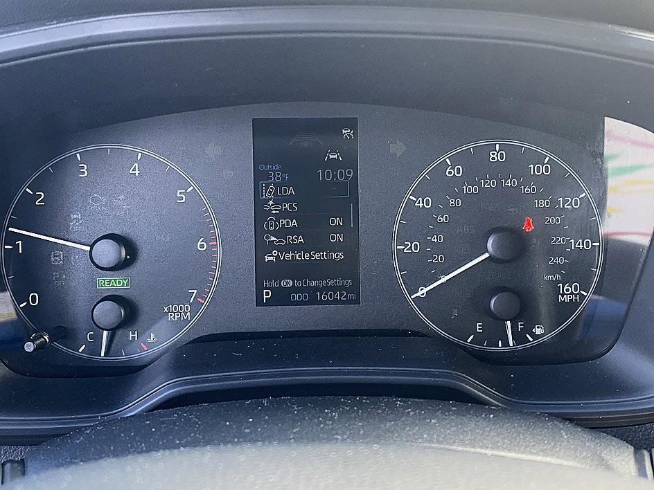 Used 2025 Toyota Corolla SE image 22