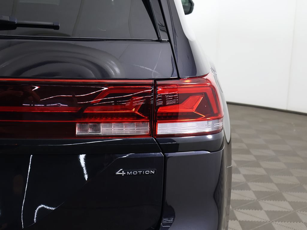 Used 2024 Volkswagen Atlas Peak Edition SEL AWD/4WD image 20