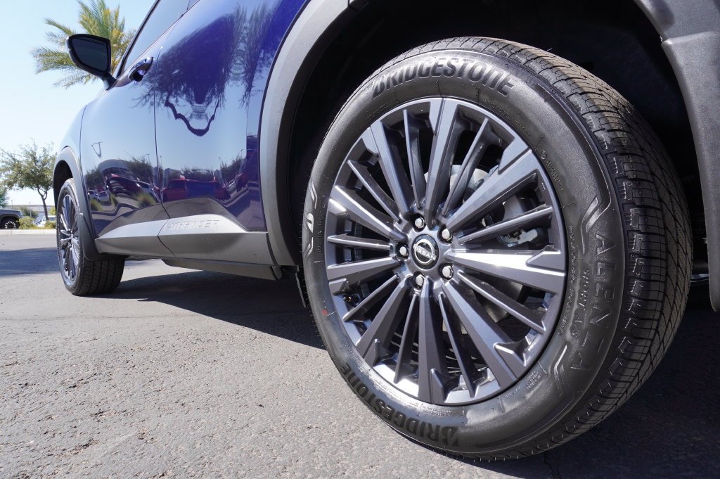 New 2026 Nissan Pathfinder SL w/ SL Premium Package AWD/4WD image 6