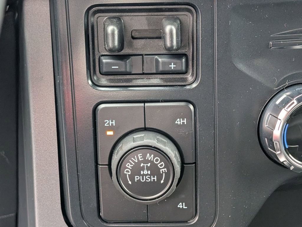 New 2026 Ford F150 XLT w/ Equipment Group 302A MID image 39