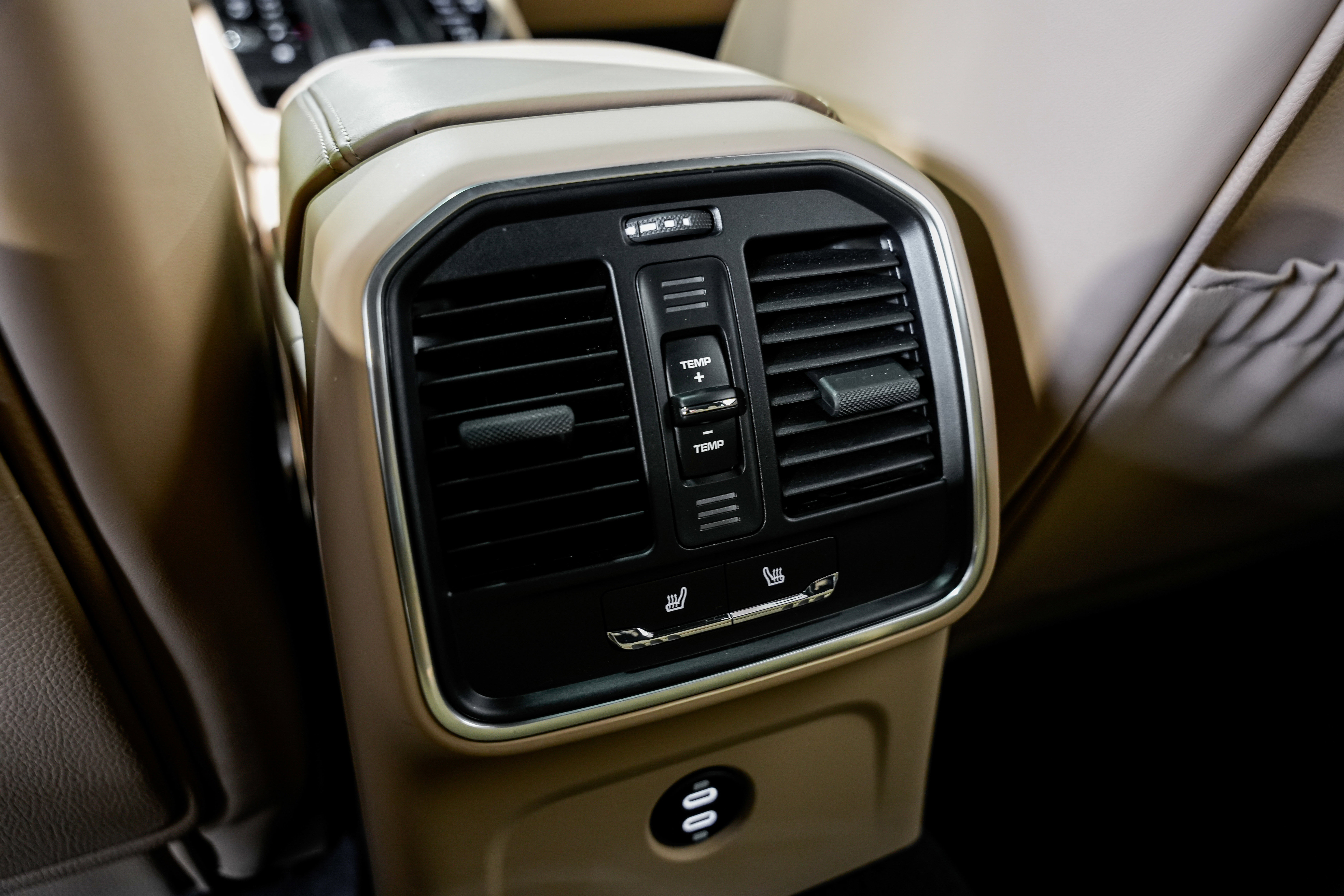 Used 2023 Porsche Macan S image 31