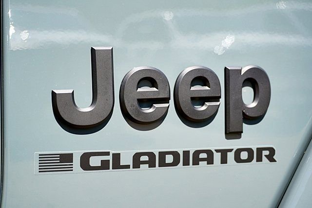 New 2025 Jeep Gladiator Sport S image 11
