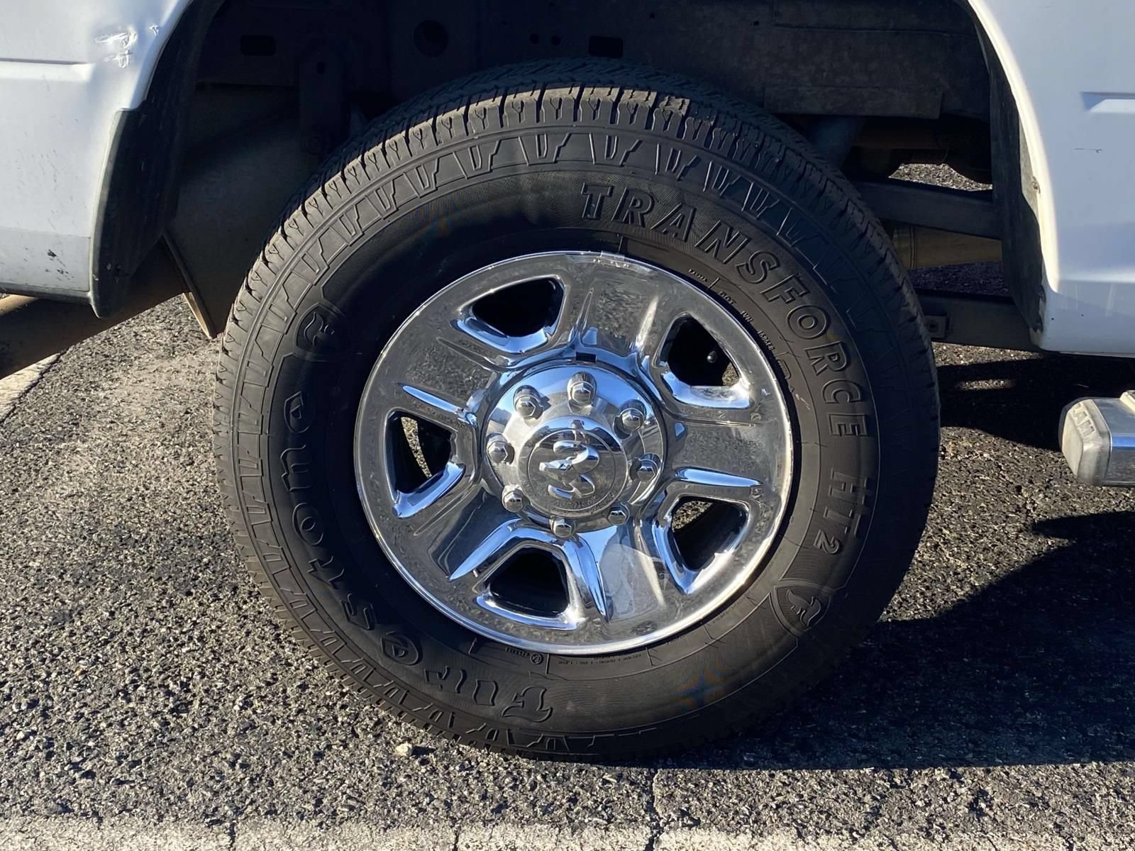 Used 2014 RAM 2500 Tradesman w/ Chrome Appearance Group AWD/4WD image 9