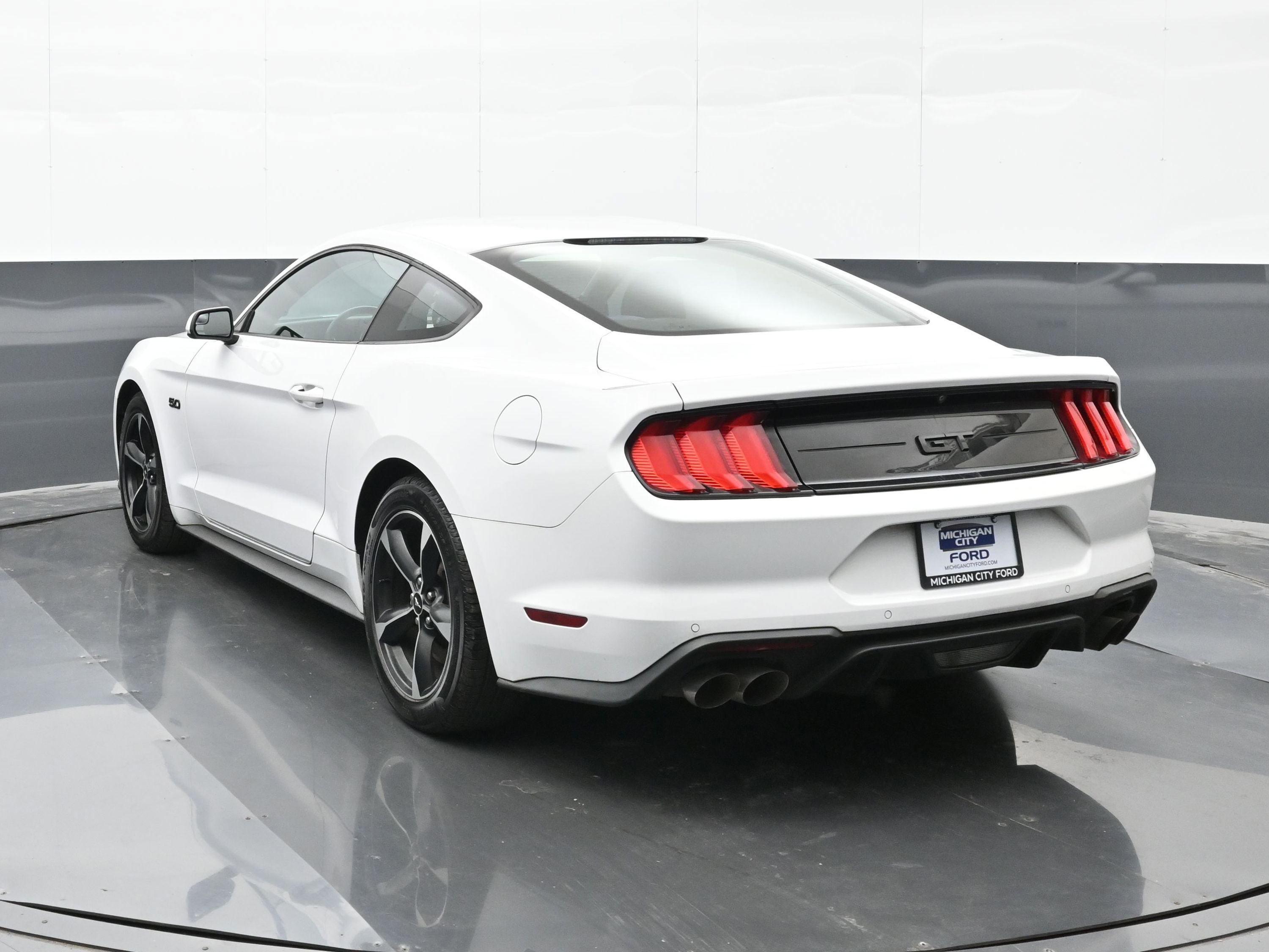 Used 2018 Ford Mustang GT image 6