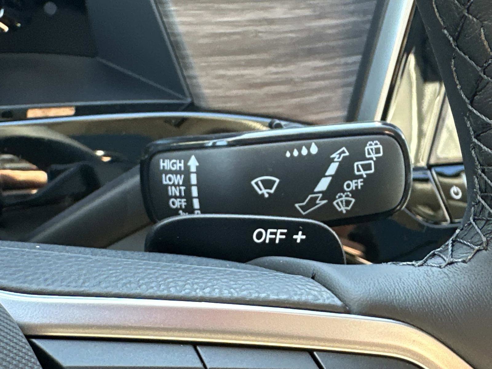 New 2026 Volkswagen Atlas SEL Premium R-Line image 25