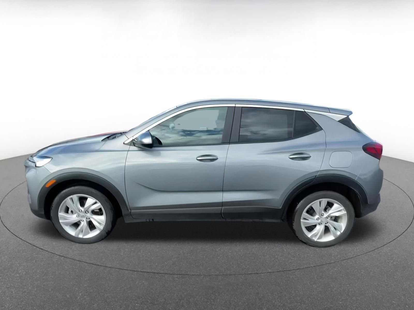Used 2025 Buick Encore GX Preferred image 9
