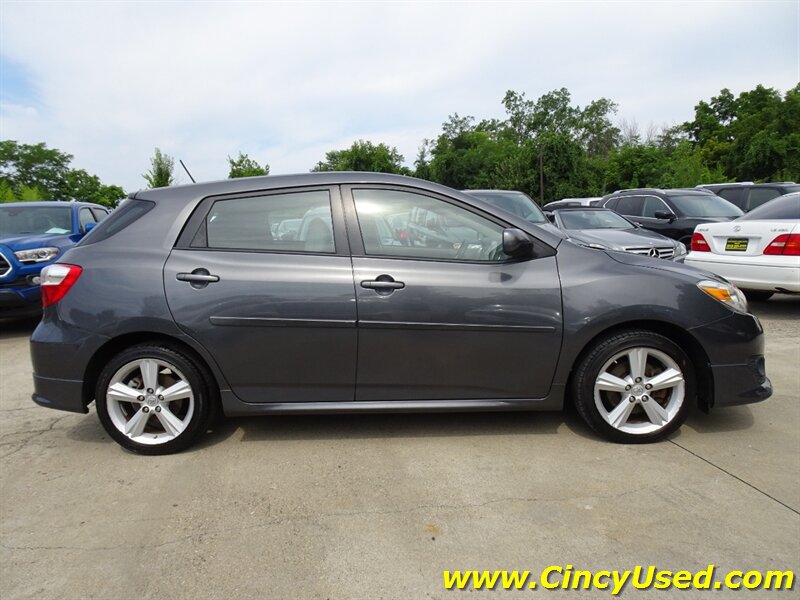 Used 2010 Toyota Matrix S FWD image 6
