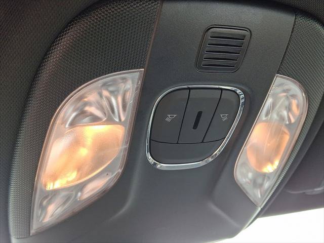 Certified 2024 Jeep Compass Latitude AWD/4WD image 32
