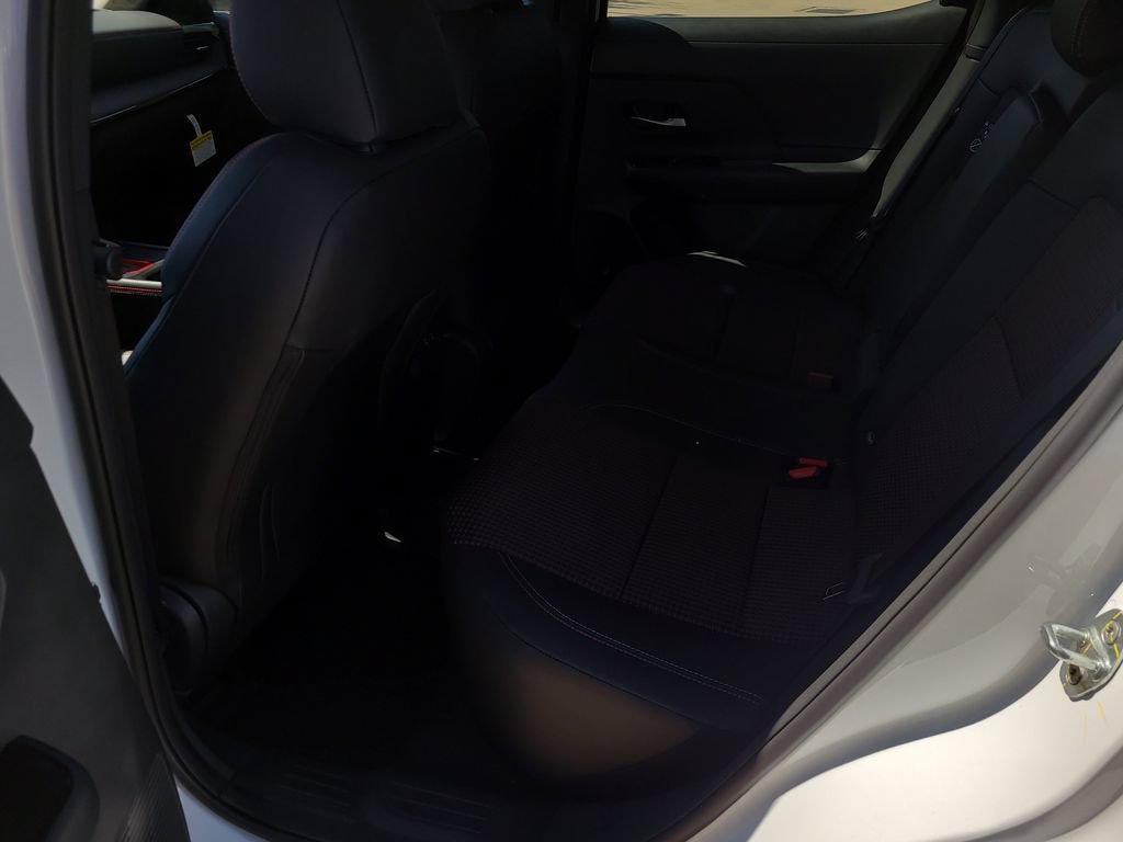 New 2026 Nissan Kicks SR w/ Illumination Package FWD image 9