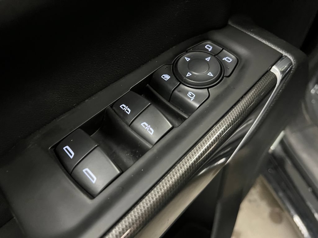 Used 2021 GMC Sierra 1500 AT4 w/ AT4 Preferred Package AWD/4WD image 14