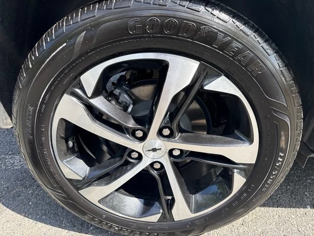 Used 2024 Chevrolet Trax RS FWD image 8