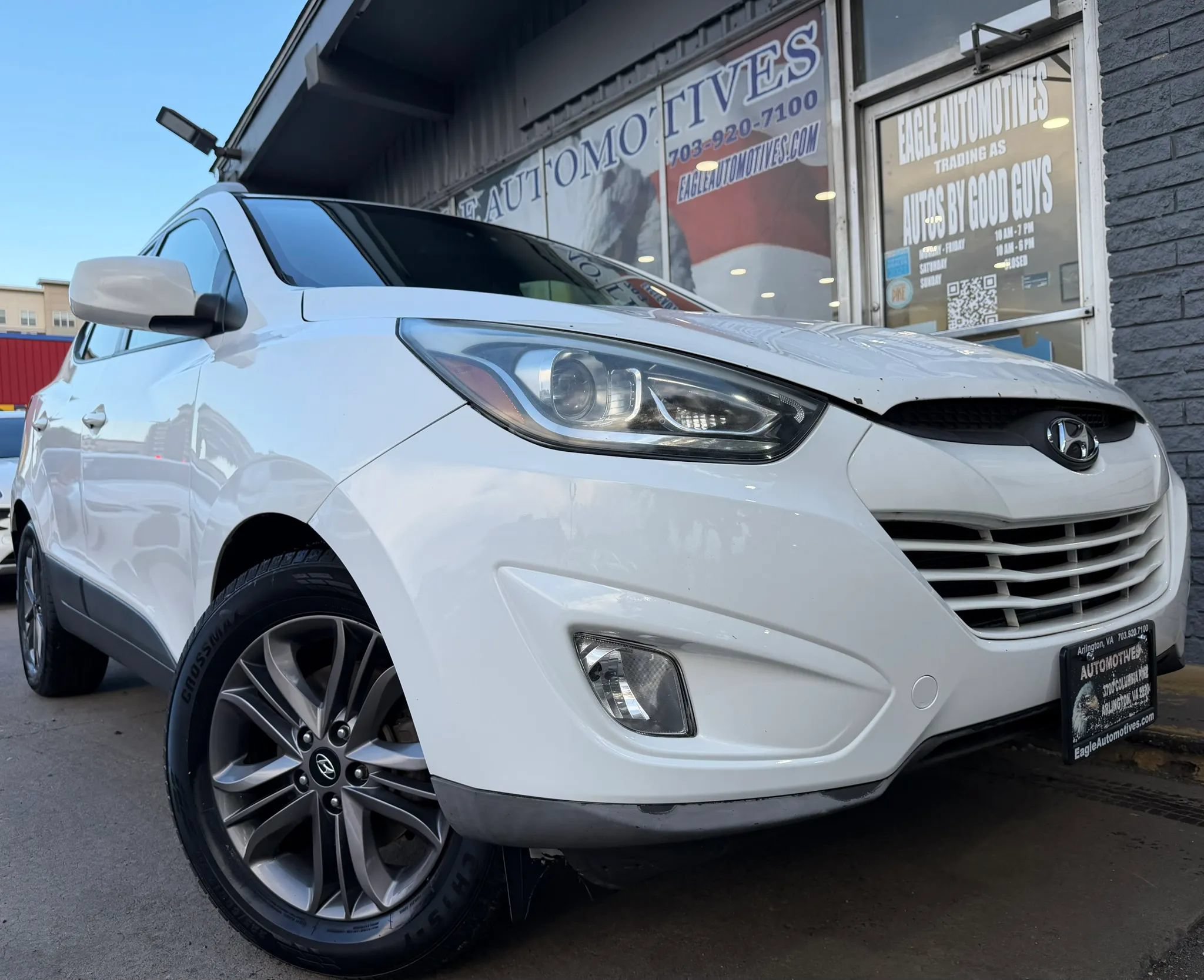 Used 2015 Hyundai Tucson SE AWD/4WD image 1