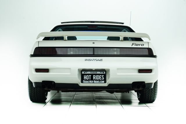 Used 1988 Pontiac Fiero image 18